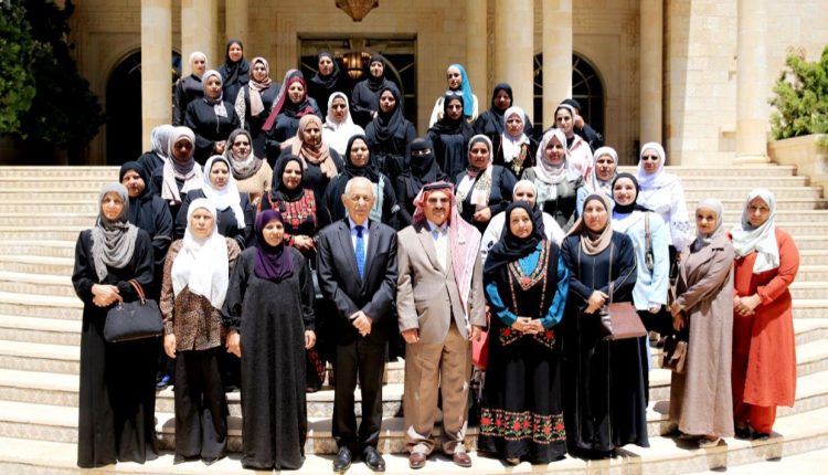 خلال لقائه وفدًا من سيدات ماعين*  *العيسوي: قيادتنا الهاشمية تؤمن بأن المستقبل يُصنع بعزيمة أبنائه*