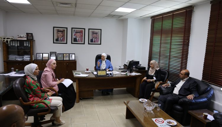 العناية بصحة المرأة تطلع على تجربة الضمان في الإعلام وتكنولوجيا المعلومات ودعم القرار