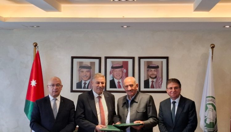 “البوتاس العربية” و”الفوسفات الأردنية” توقعان اتفاقية لإنشاء مجمع صناعي متكامل لإنتاج حامض الفوسفوريك والأسمدة المتخصصة