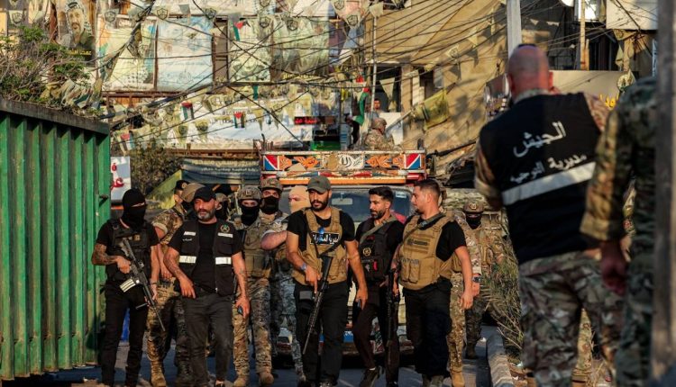 لبنان ينفذ أكبر عملية جمع للسلاح من المخيمات الفلسطينية