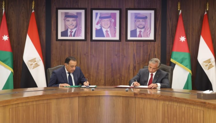 من ضمنها الربط الكهربائي.. الأردن ومصر يوقعان 9 اتفاقيات في عدة مجالات