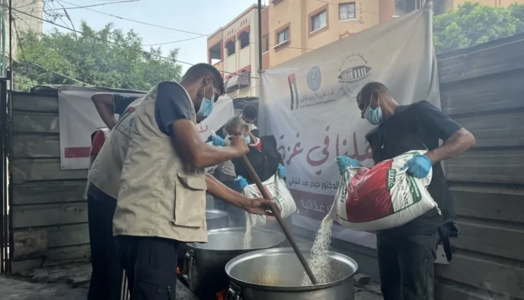 الخيرية الهاشمية تستمر بإيصال المساعدات للأسر المتضررة