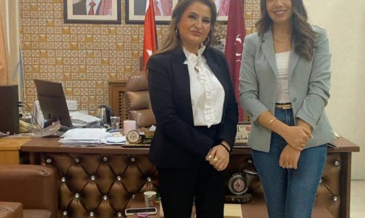 النائب الخزوز تلتقي بمدراء الصحة والتربية بمادبا