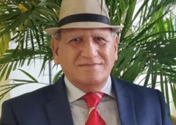 عصر المايكروتشيبس والإنسان: ثورة مذهلة مرتقبة بقلم المفكر د. منصور مالك