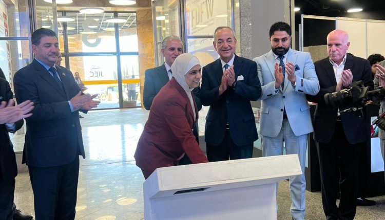 الهندي يشارك بافتتاح المعرض العربي الدولي للأثاث والديكور والتشطيبات وصناعة الأخشاب في عمّان