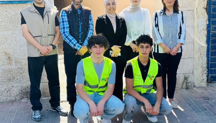 مؤسسة حرير تطلق مبادرة “حقائب الأمل” في مادبا بالتعاون مع صندوق المعونة الوطنية والبريد الأردني