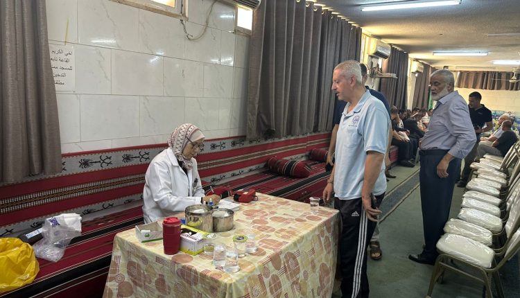 الخشمان يرعى حملة التبرع بالدم في حي جناعة بالزرقاء