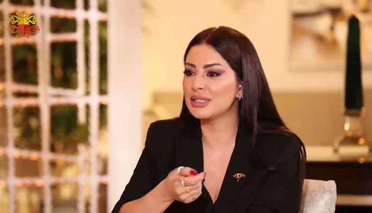 بدموع مؤثرة المطربة السورية سارة فرح تعلن اعتزال الفن نهائيا ..والسبب