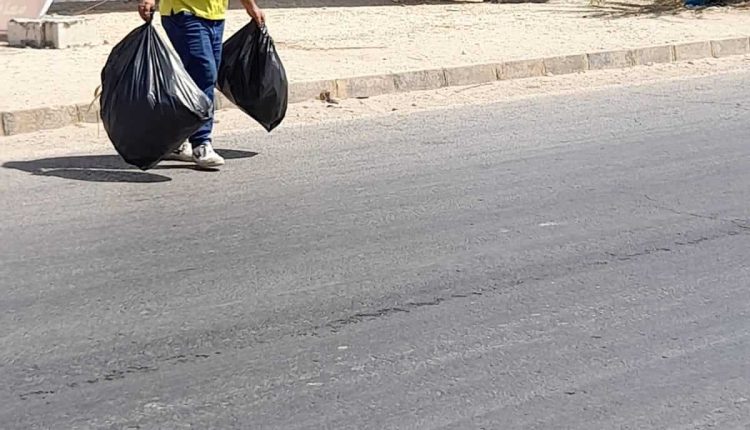 وزارة البيئة تنفذ حملة نظافة شاملة على امتداد طريق البحر الميت الزارة