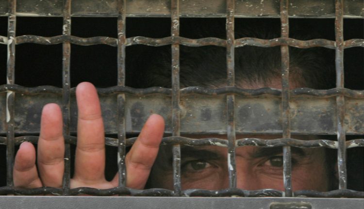 محكمة إسرائيلية: حكومة نتنياهو لا تقدم طعاما كافيا للاسرى الفلسطينيين
