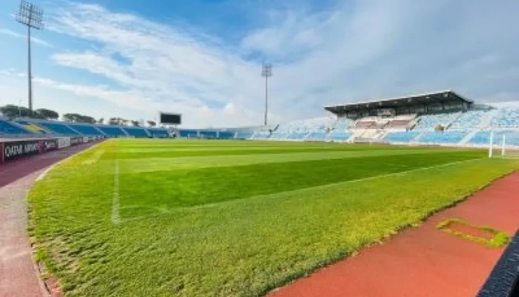 منتخب مونديالي وملاعب كرة خارج التصنيف