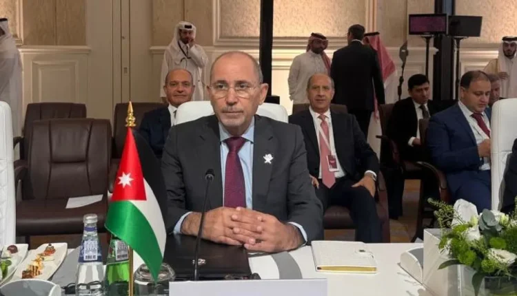 الصفدي يشارك في الاجتماع التحضيري للقمة العربية الإسلامية بالدوحة