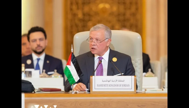 الملك يغادر إلى الدوحة لترؤس الوفد الأردني في القمة العربية الإسلامية الطارئة