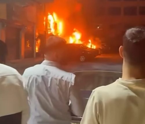 اندلاع حريق في مطعم ومركبتين بشارع مكة