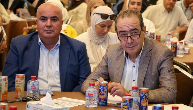 متحدثون يدعون إلى إزالة العوائق التي تواجه مشروع المدينة الذكية وتركيز الاهتمام بالتخصصات التي تخدمه