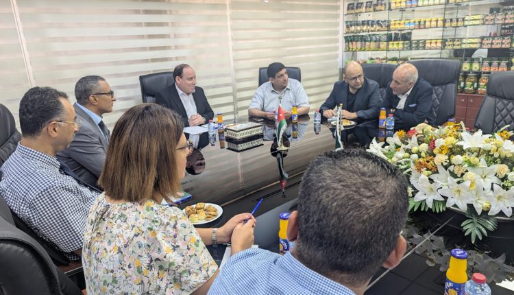 ابو حسان يدعو لشراكة صناعية أردنية تونسية