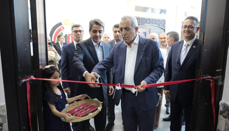 وزير الثقافة يرعى تخريج الفوج الاول من طلبة مركز تدريب الفنون في العقبة بحضور وزير الشباب