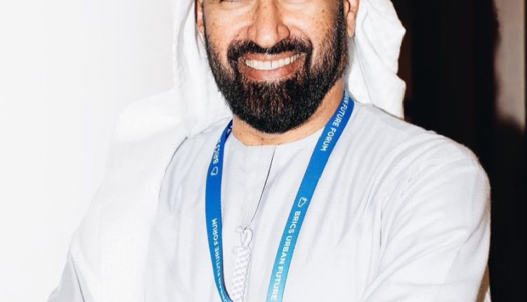 الشيخ راشد بن سعيد آل مكتوم.. مؤسس دبي الحديثة وباني جسور التعاون العربي