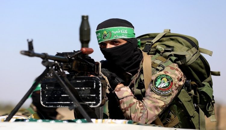 محلل عسكري إسرائيلي: حماس لن تسلم سلاحها قبل قيام الدولة الفلسطينية
