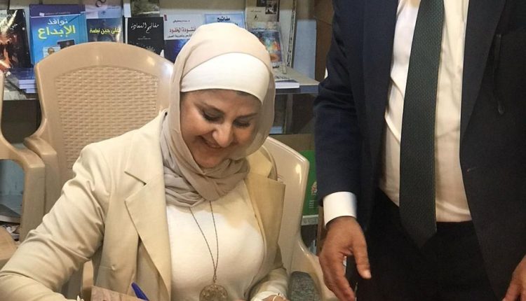 الملكاوي توقع مجموعتها القصصية قلب من اراكان في معرض عمان الدولي للكتاب 