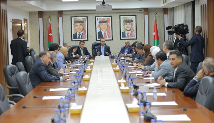 الميثاق النيابية تشكل لجنة حوار للتواصل مع الكتل النيابية الأخرى