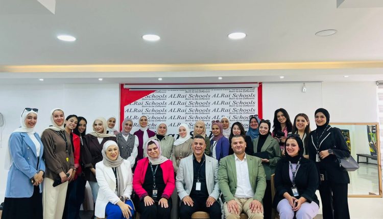 مدارس الرأي تحتفل بيوم المعلم ..