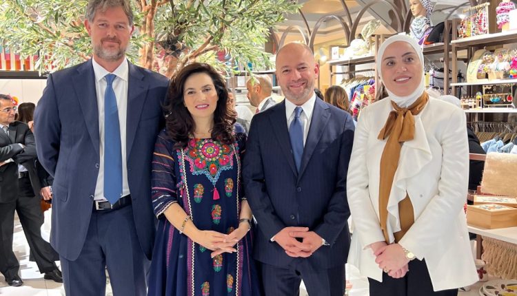 البنك الأردني الكويتي يرعى مشروع “The Avenue” الريادي التابع لمؤسسة الأميرة تغريد للتنمية والتدريب