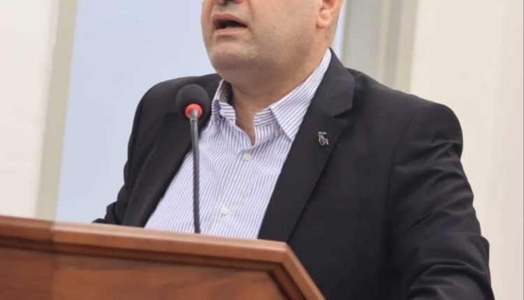 سيدنا… ونحن بظهرك”  كتب صفوان عثامنة