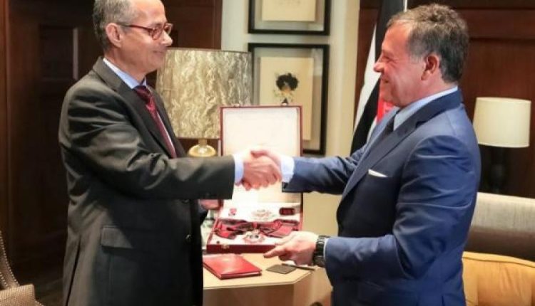 الملك: نفخر ونعتز بالعالم الأردني البروفيسور عمر ياغي