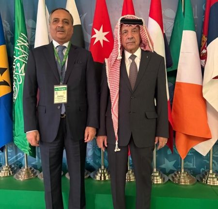 ضبطت الإدارة الملكية لحماية البيئة، بالتعاون مع مؤسسة الغذاء والدواء وبدعم من الأجهزة الأمنية 26 تنكة زيت مغشوش خلال مداهمة شقة في مدينة الرمثا. كما عُثر بداخلها على مواد وأدوات تستعمل في خلط الزيت وتعبئته بطرق مخالفة للمواصفات.