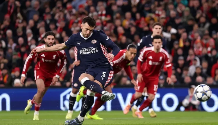 ليفربول يسقط برباعية أمام فريق سلوت السابق