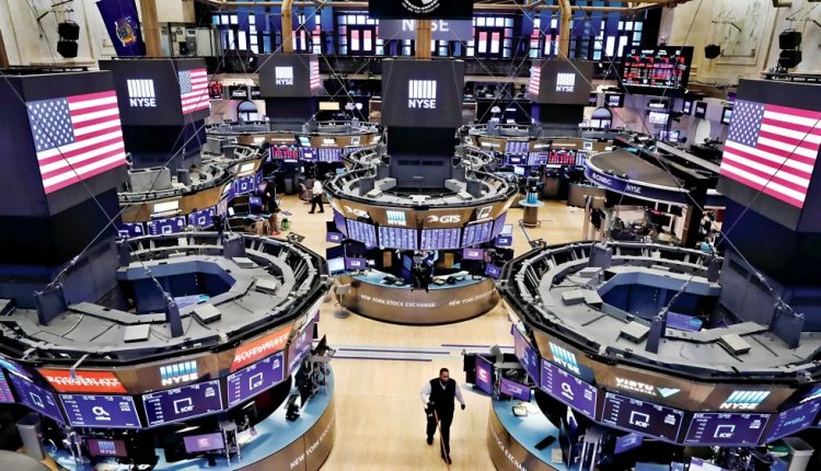 انخفاض مؤشرات الأسهم الأميركية بشكل كبير