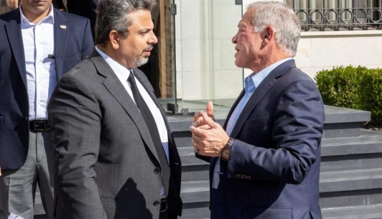 الملك يعزي بوفاة والدة السفير الدباس