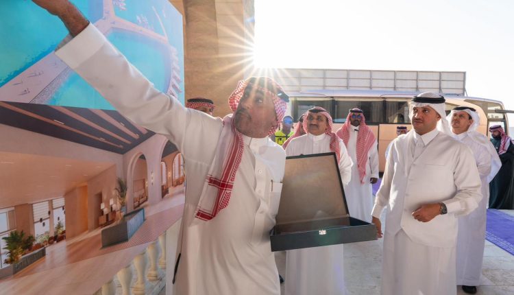 سمو محافظ الأحساء يتفقد مشروع “منتجع بارسيلو العقير”