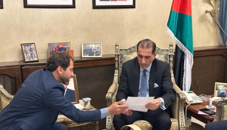 مؤسسة حرير تلتقي السفير الأردني في دمشق وتبحث آفاق التعاون لتعزيز العمل الإنساني