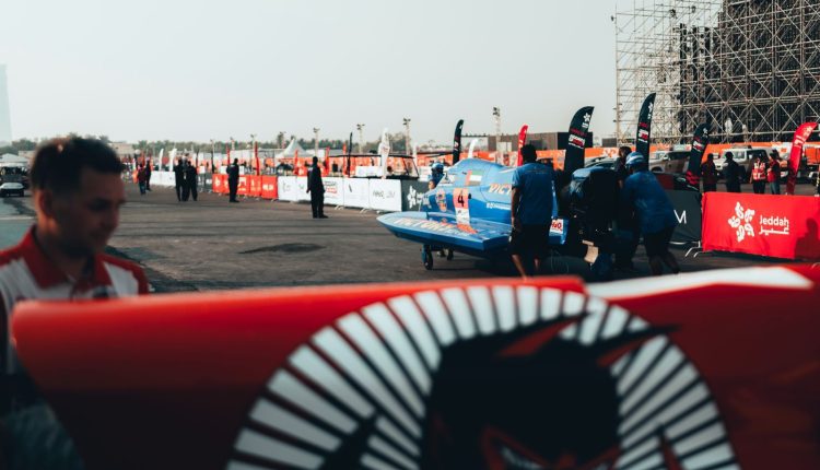 انطلاق التجارب الحرة استعدادًا لبدء منافسات الجولة الرابعة من بطولة العالم للزوارق السريعة الفورمولا1(F1H2O)