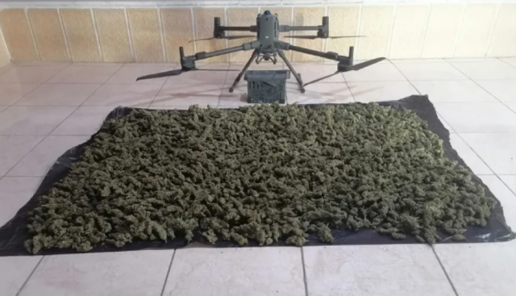 القيادة العامة ..حرس الحدود يحبط محاولة تهريب مواد مخدّرة بواسطة طائرة مسيرة “درون”