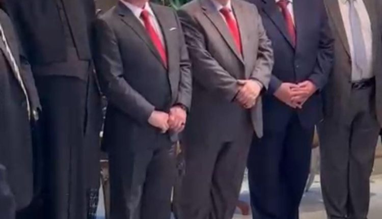 جلالة الملك عبدالله الثاني في دارة الدكتور بركات عوجان