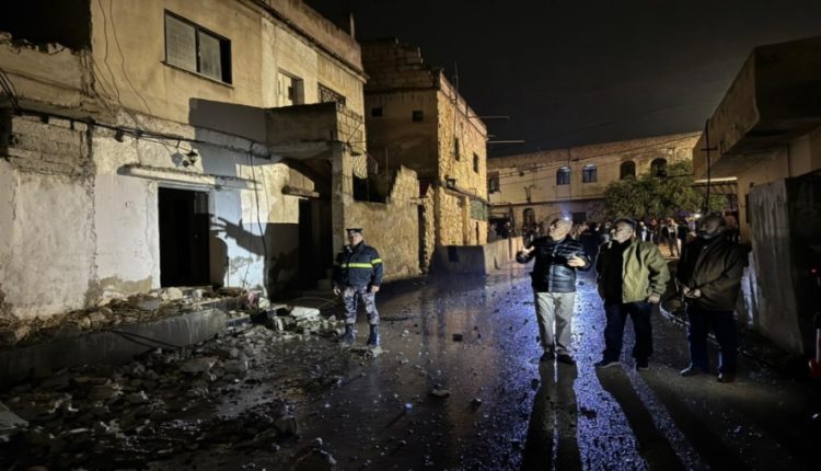 هدم أجزاء من منزل آيل للسقوط دون إصابات بالأغوار الشمالية