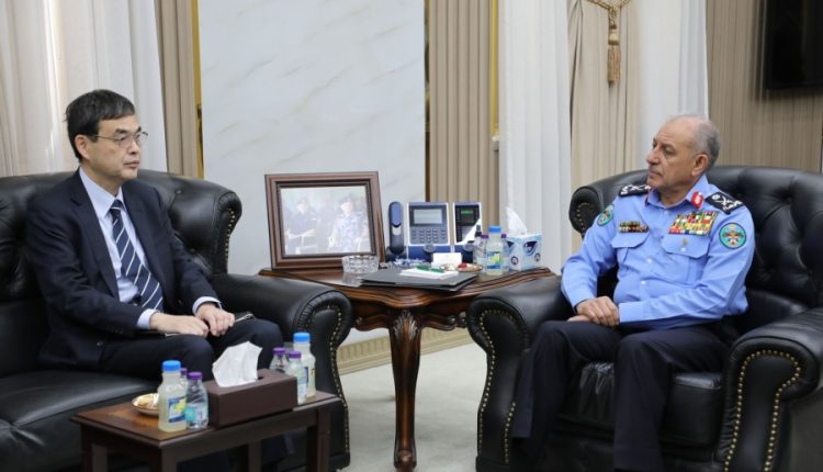 مدير الأمن العام يلتقي السفير الياباني، ويؤكد عُمق العلاقات التي تجمع البلدين