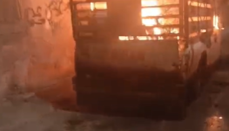 البحث الجنائي يلقي القبض على أحد المتورطين بحرق مركبتين فجر اليوم في إربد