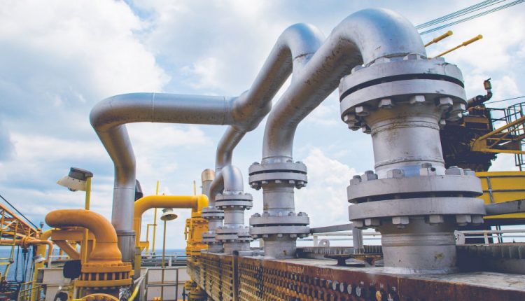 وزير الطاقة: توجه لربط كل التجمعات الصناعية بالغاز الطبيعي