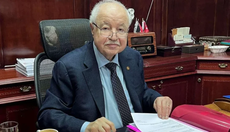 أبو غزالة: عطلة الخميس لا تخدم المنتخب.. ولا أجد مبرراً لها!!