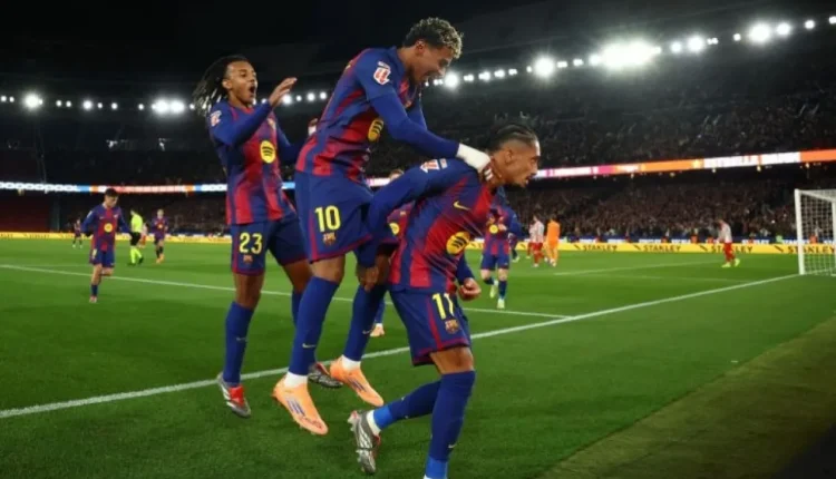 برشلونة يتغلب على أتلتيكو ويشدد قبضته على الصدارة