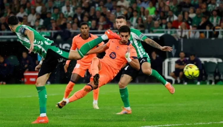 هاتريك توريس يقود برشلونة لسحق بيتيس في الليغا