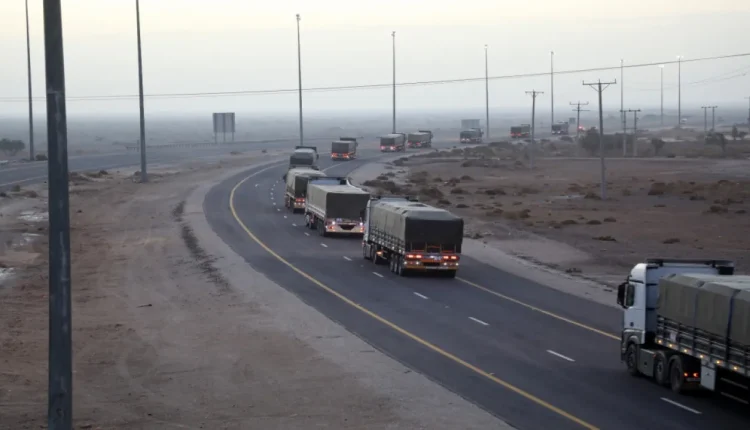 الاردن..الجيش يسير 13 شاحنة محملة بـ 54,600 طرد غذائي إلى اليمن