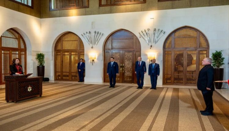 سفيران جديدان يؤديان اليمين القانونية أمام الملك