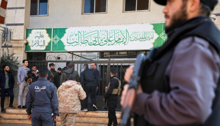 سرايا أنصار السنة تتبنى تفجير مسجد الإمام علي في حمص