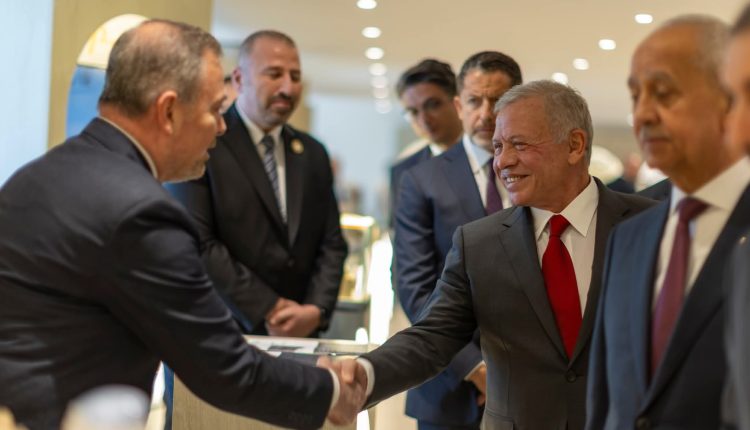 بالصور..الملك يحضر في غرفة صناعة عمان فعالية استعرضت إنجازات القطاع الصناعي لعام 2025