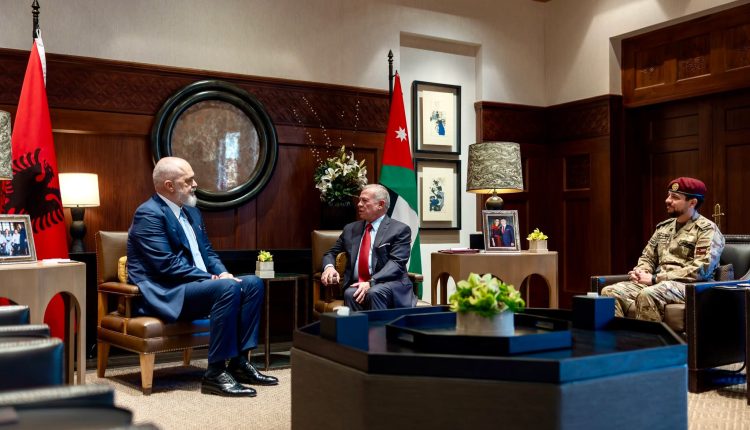 الملك يشير إلى أهمية العمل المشترك لتعزيز الحوار بين الأديان وهو ما ستركز عليه جولة جديدة من مبادرة